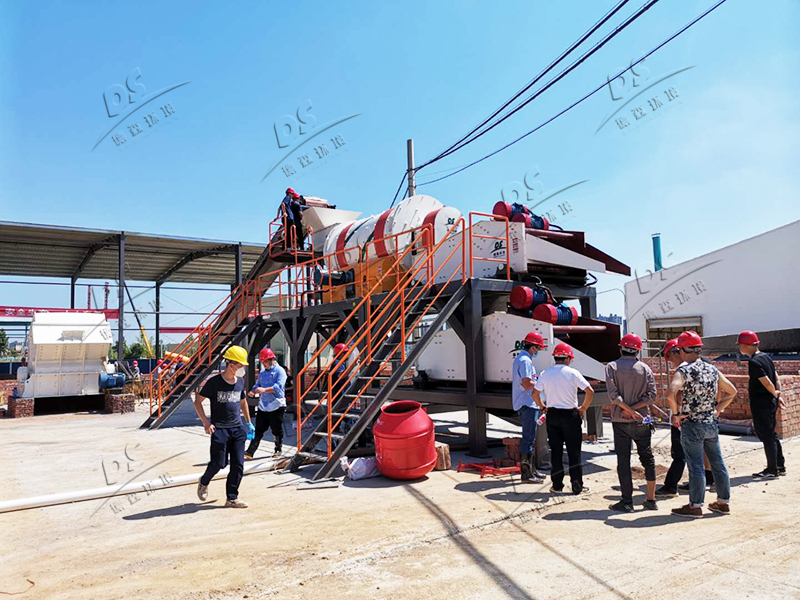長沙鉻鹽廠污染修復設備調(diào)試現(xiàn)場